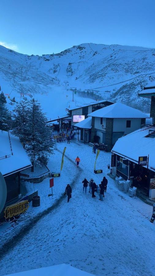 Bhost - Oso Polar Apartment เซียร์ราเนบาดา ภายนอก รูปภาพ