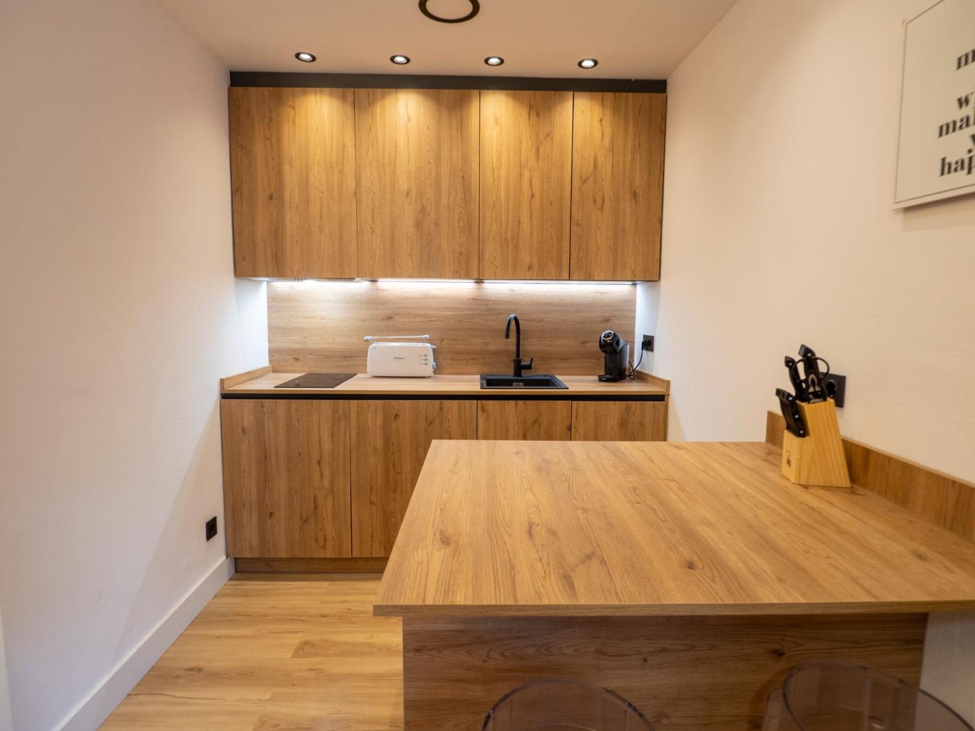 Bhost - Oso Polar Apartment เซียร์ราเนบาดา ภายนอก รูปภาพ